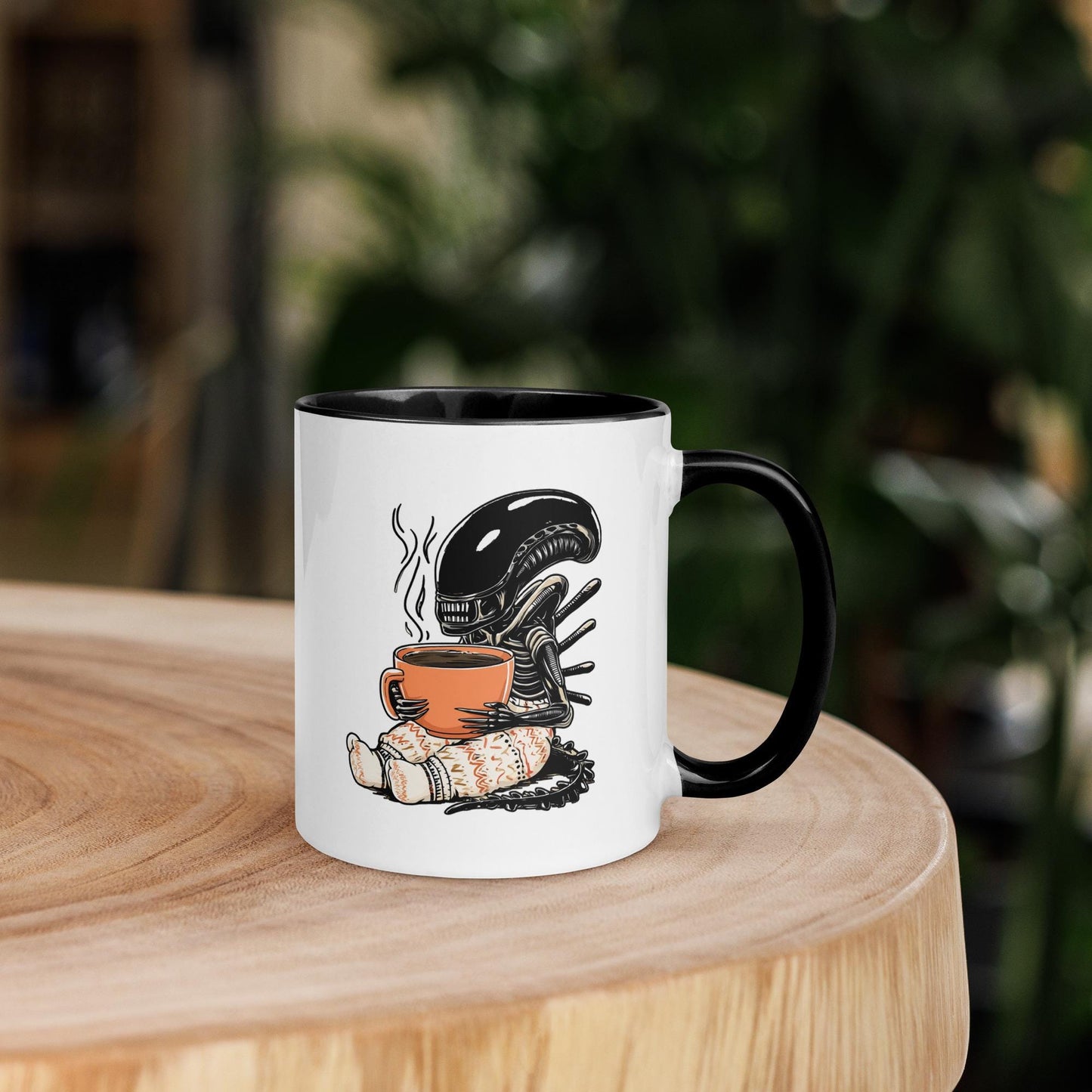 Alien Mug: Xenomorph Inspired Ceramic Coffee Cup