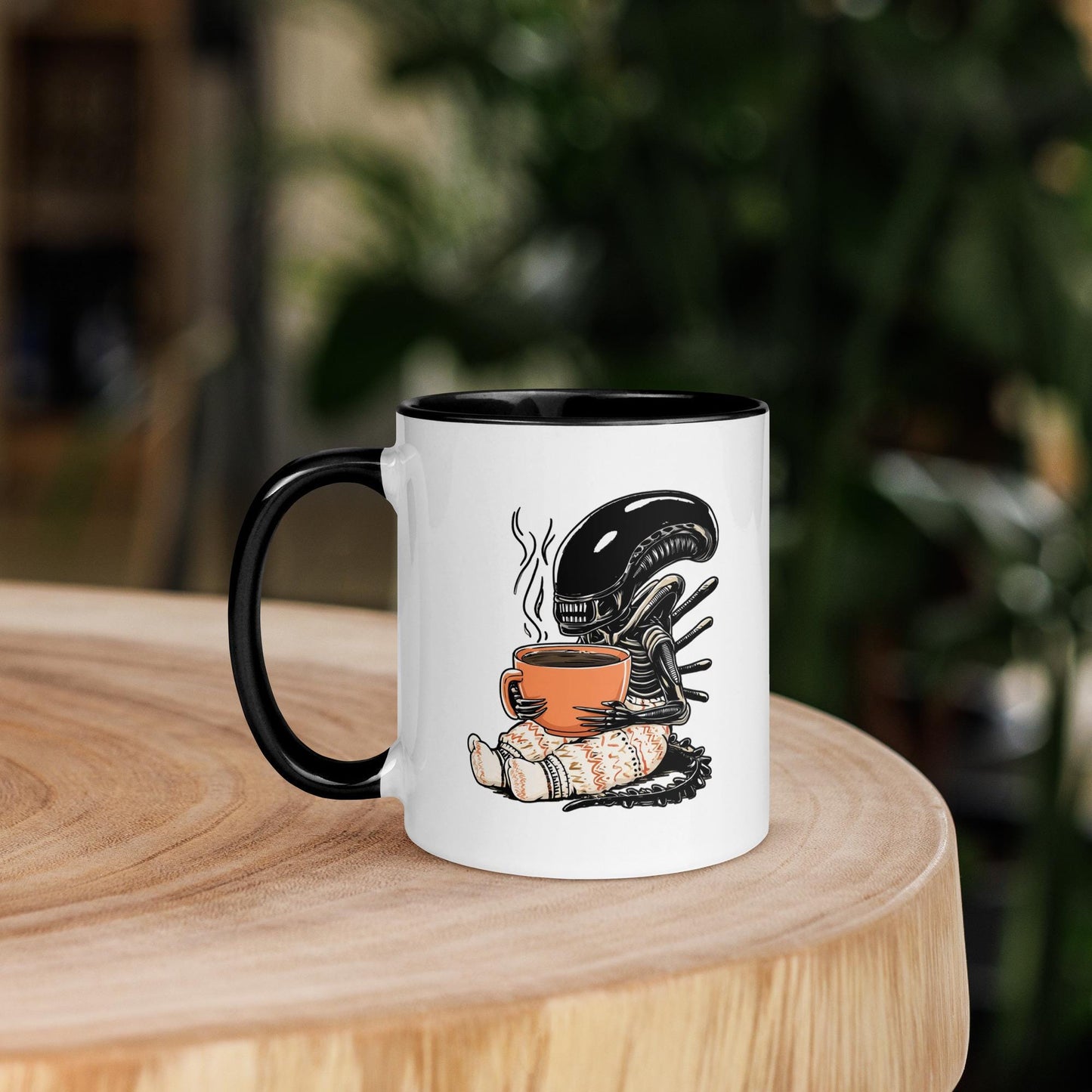 Alien Mug: Xenomorph Inspired Ceramic Coffee Cup